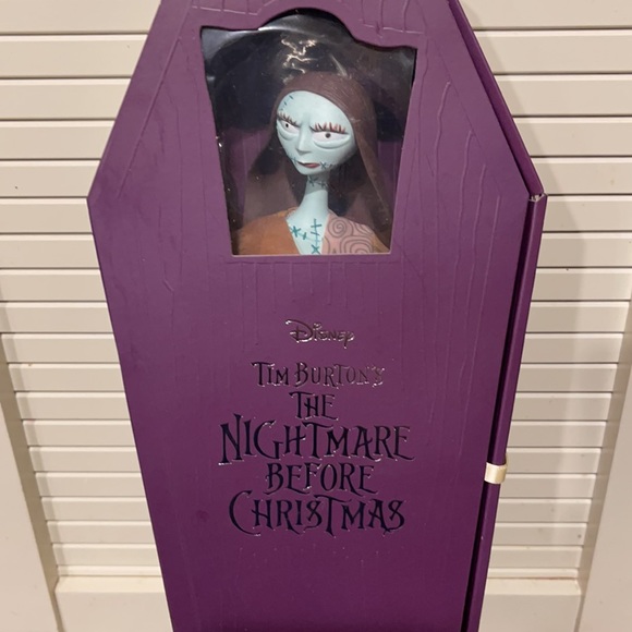 The Nightmare Before Christmas Sally 14 Inch Coffin Doll Hot Topic Exclusive - Picture 2 of 11